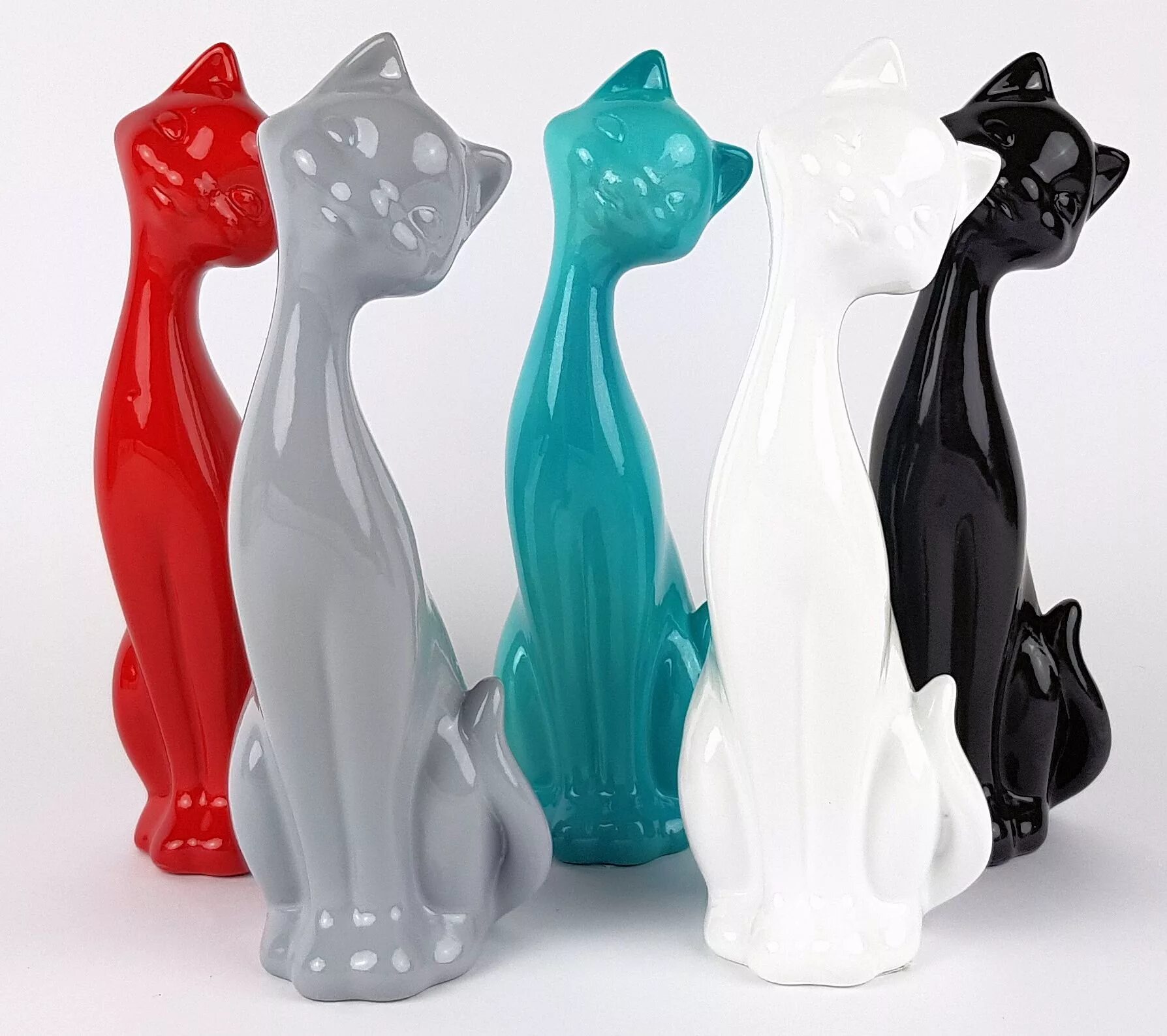 Керамическая кошка купить. Керамическая фигурка кошки. Керамическая кошка статуэтка. Керамические кошки. Напольные фигурки кошек.