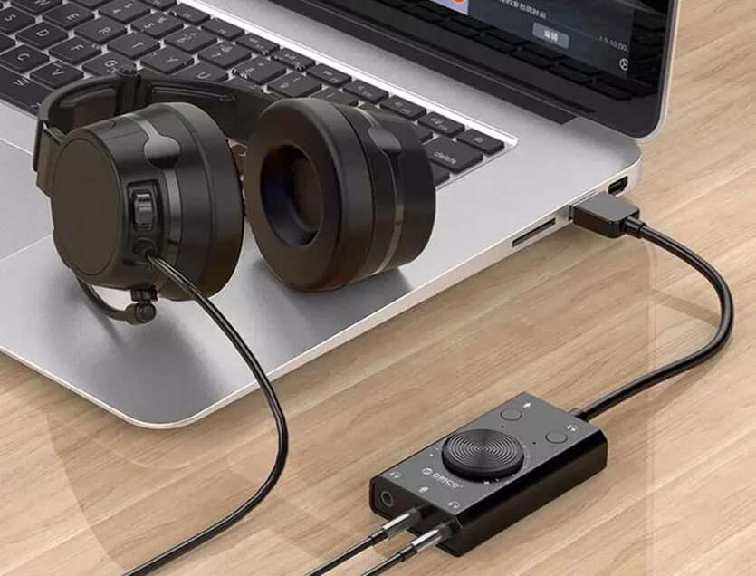 Как подключить микрофон к беспроводным наушникам. Usb док станция mac mini. вывод звука на док станции. orico docking station macbook. как удобно поставить микрофон.