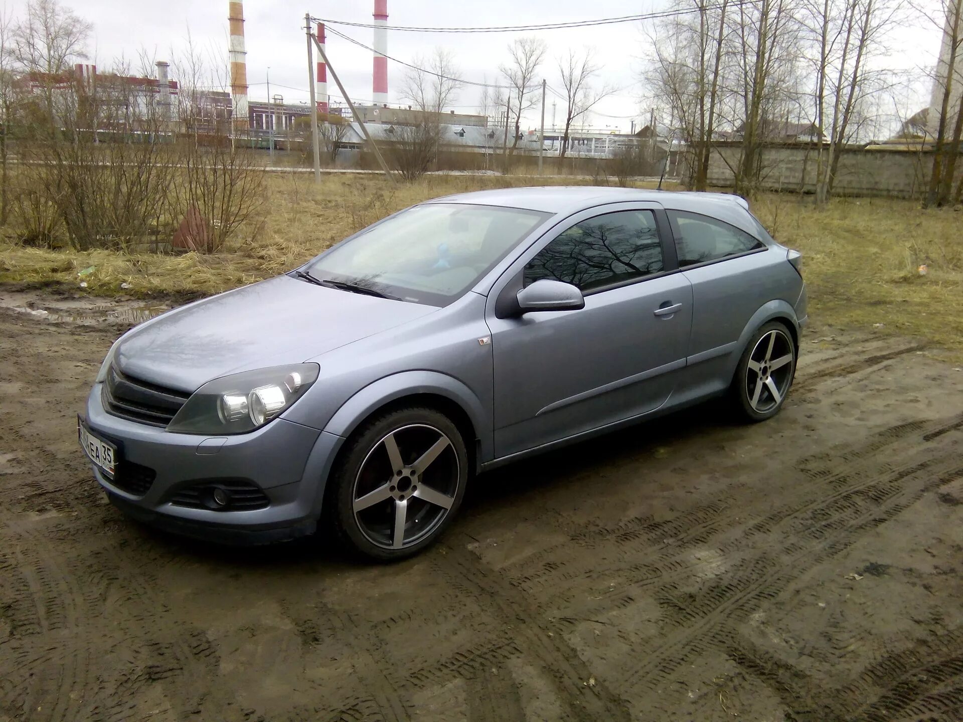 Opel astra h gtc 1. Opel astra h gtc 1. Диски r18 на опель корса д. Opel astra h gtc черные диски. Диски r20 opel insignia.