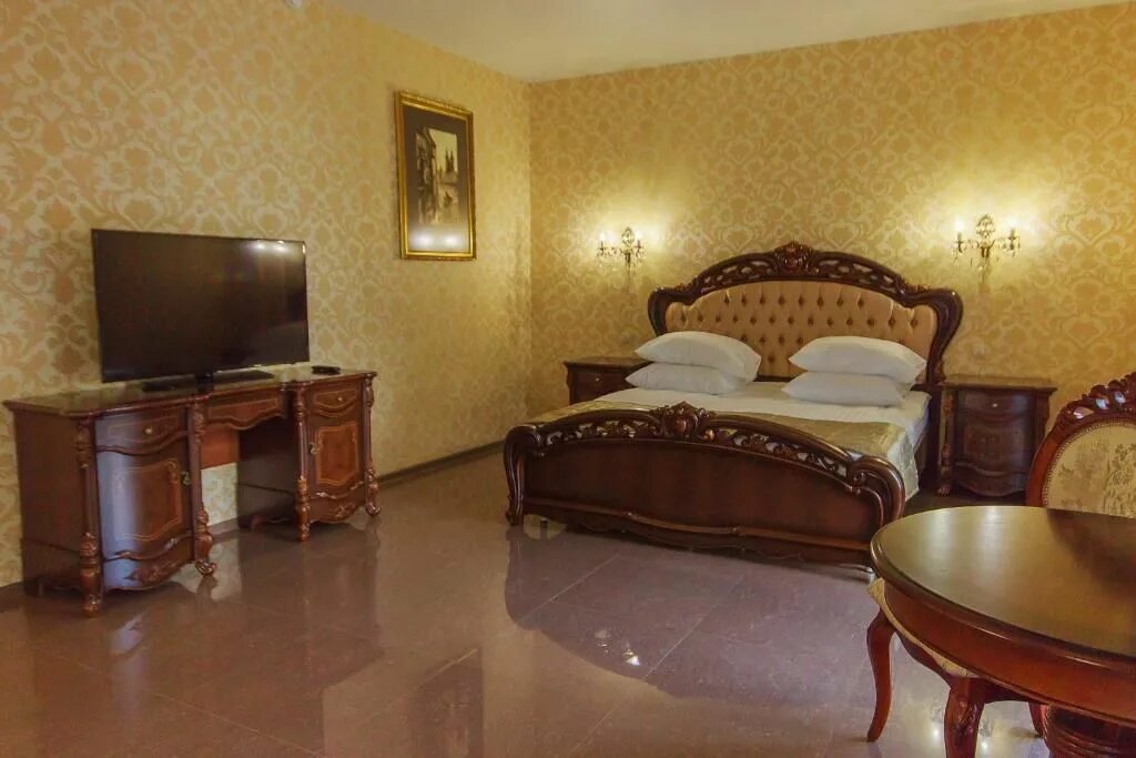 гранд отель и спа аристократ кострома. аристократ новофедоровка. гранд отель аристократ в костроме. аристократ грант отель. аристократ на отдыхе 4.