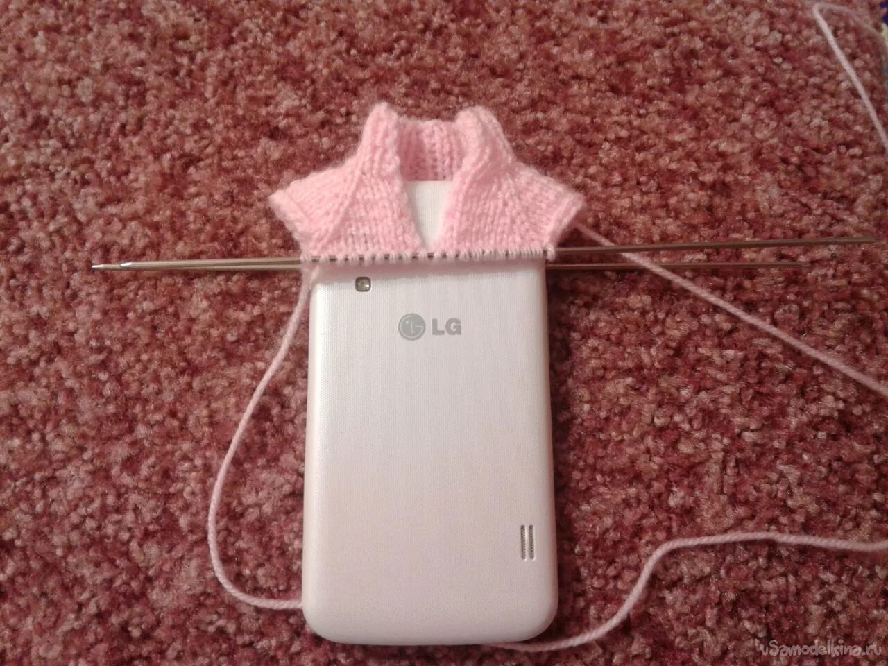 вязаные чехлы для мобильных телефонов. вязаные чехлы для мобильных телефонов. вязаный чехол для телефона спицами простой. вязаный чехол. чехол для телефона из пряжи.