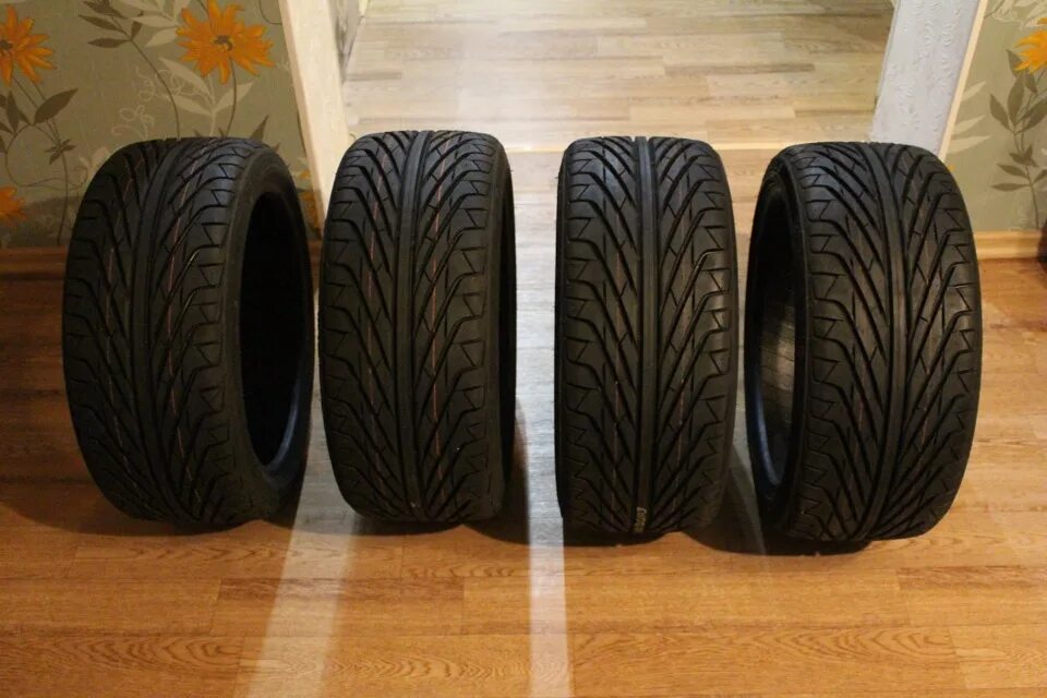 Новая резина 14. Onyx 205/40 r21. 205 40 R16. Шины лето r16 205/40 ВАЗ 2108. Шины лето r16 205/40 ВАЗ.