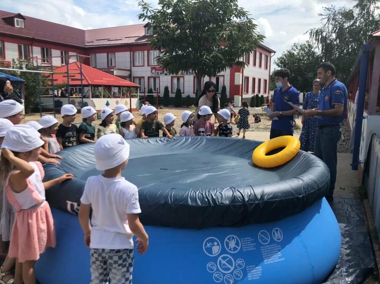 Хасавюрт фото. Река ярыксу. Река акташ дагестан. Посос детский хасавюрте. Дарман минеральная вода.