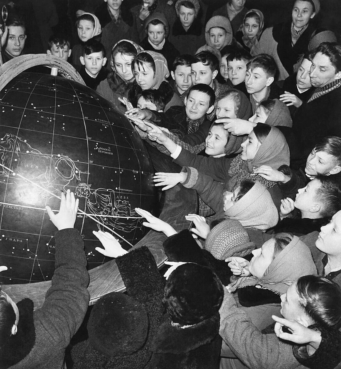 Московский планетарий 1929. 5 Ноября 1929 — в Москве открылся первый в СССР планетарий.. Планетарий Московский открытие 1929. Московский планетарий в СССР