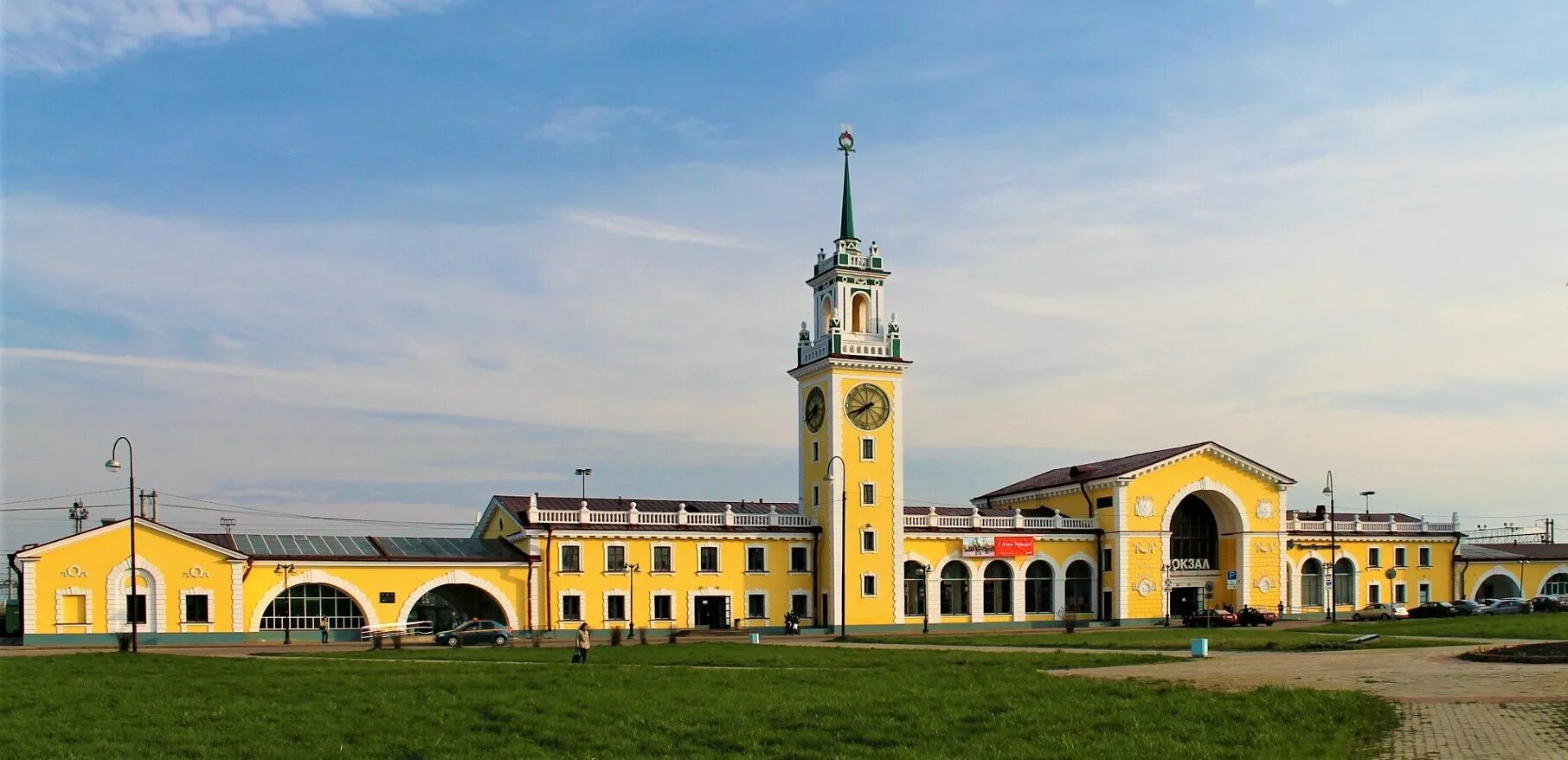 Город волховстрой ленинградская. Волховстрой город в ленинградской области. Город на реке волхов. Вокзал город волхов. Город волхов ленинградской области.