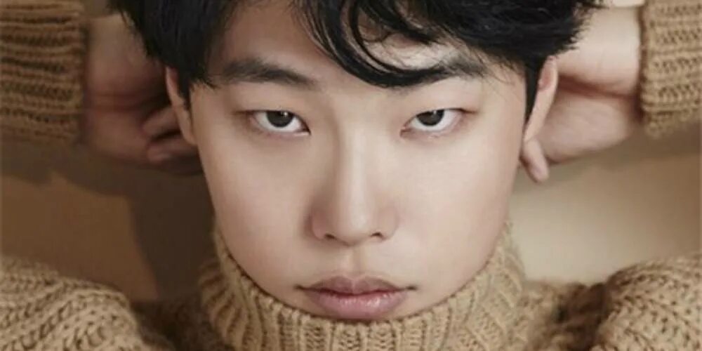 Рю джун еля. Рю Джун-ёль. Ryoo Joon Yeol. Ре Чжон ель. Рю Джун-ёль корейский актёр.