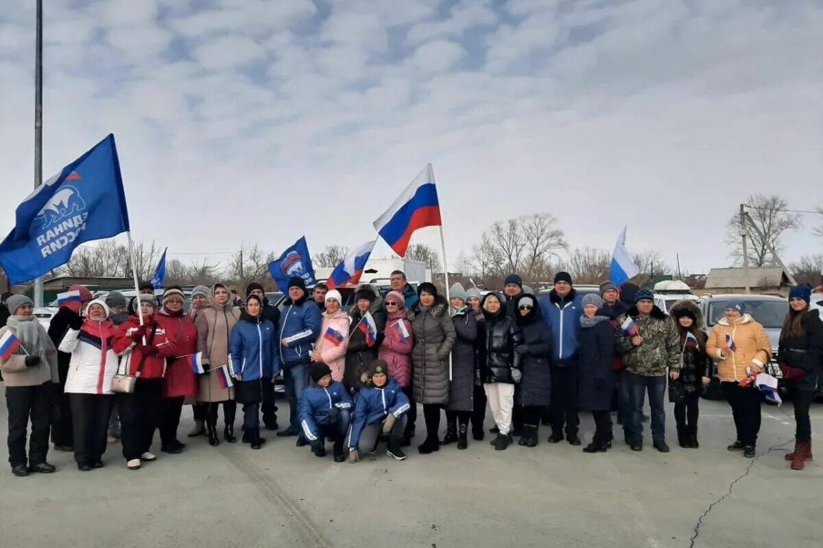 Последние новости г орск. Автопробег в поддержку России Оренбург. Патриотические активисты z. Автопробег Оренбург 2022. Автопробег в поддержку Путина 2022.