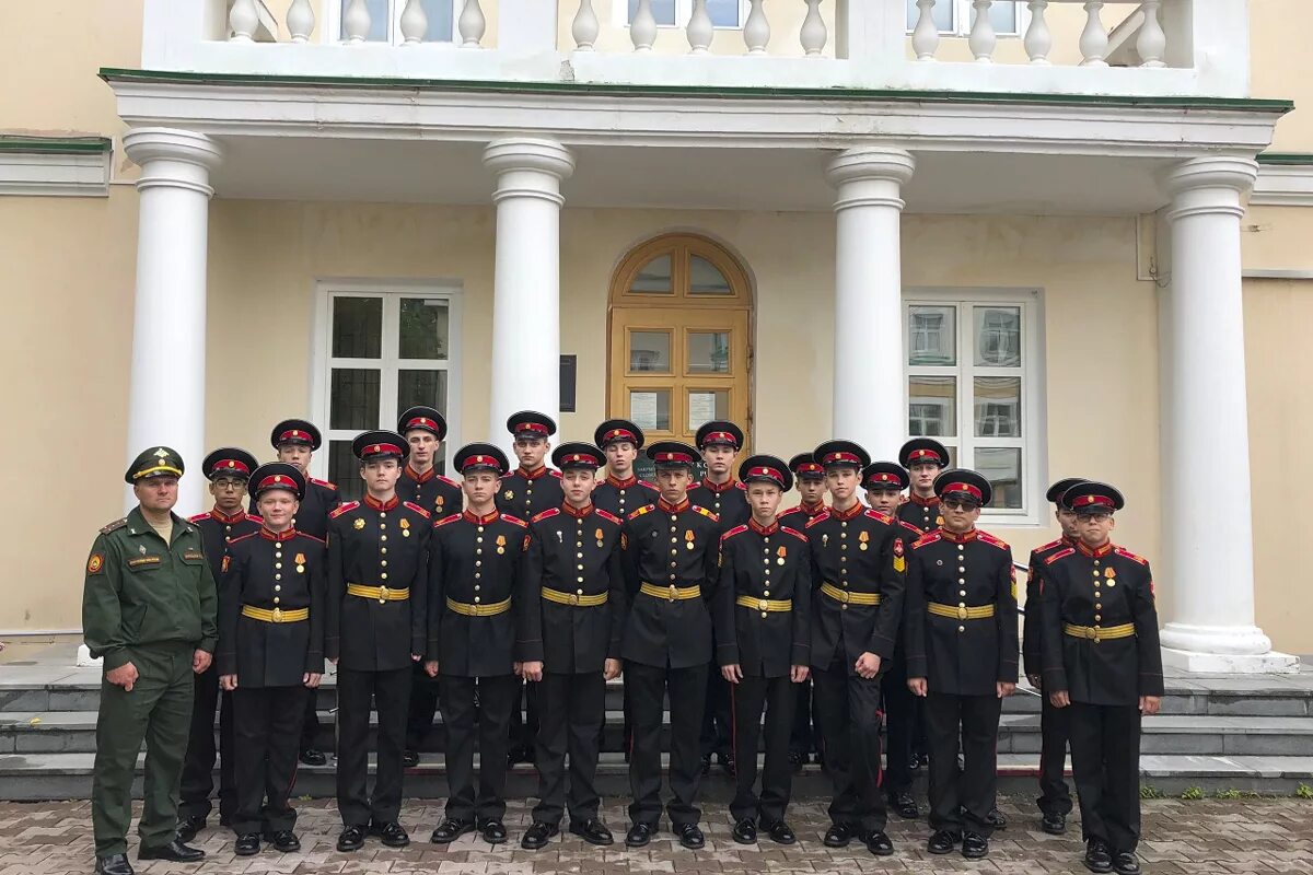 Сву видео. Екатеринбургское Суворовское военное училище, Екатеринбург. Суворовец Екатеринбургское СВУ. Суворовское училище ЕКБ. Кукарцев Екатеринбург Суворовское училище.