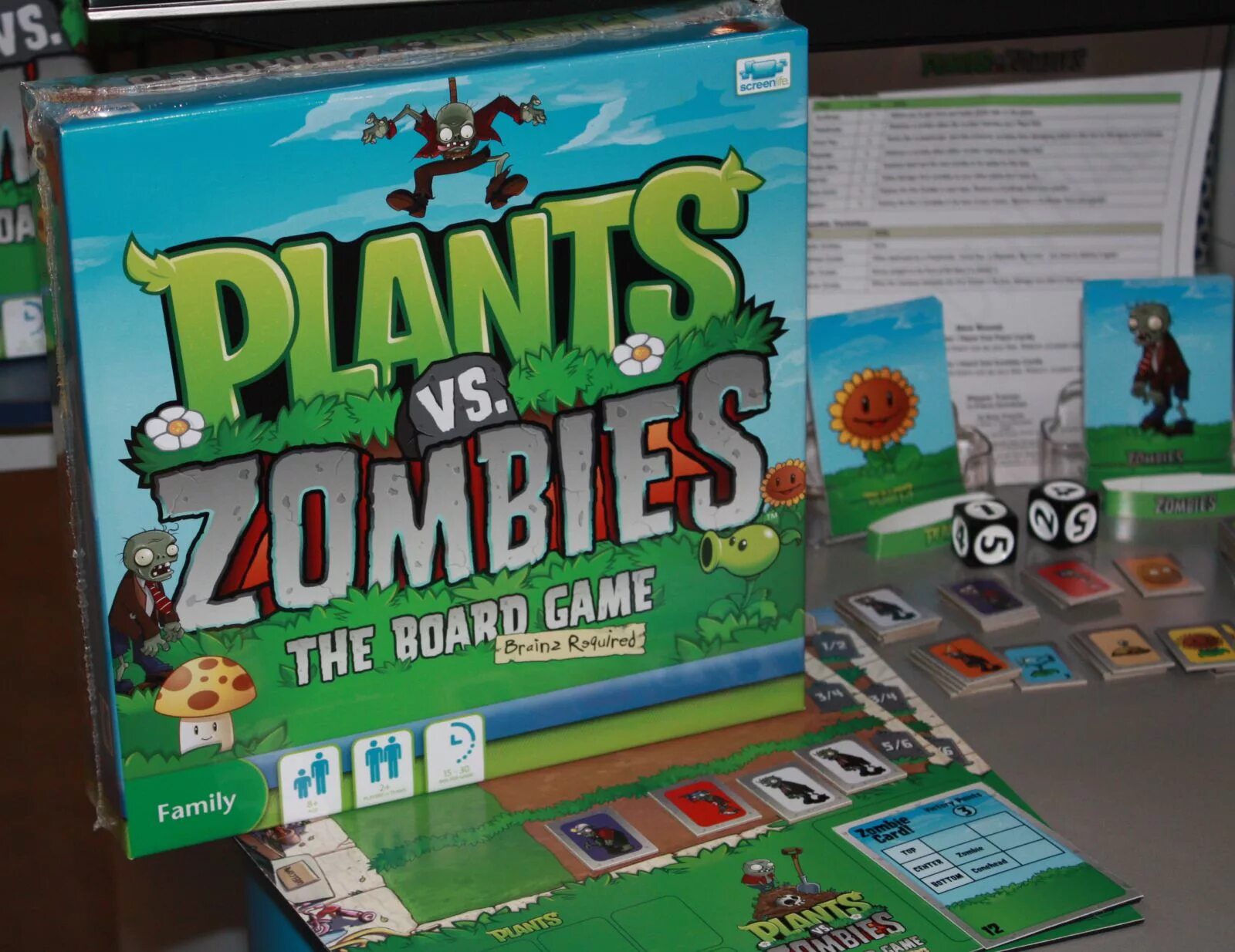 Монополия растения против зомби. Настольная игра Plants vs Zombies. Растения против зомби настольная игра. Настольная игра растения против зомби Монополия. Зомби в школе игра настольная