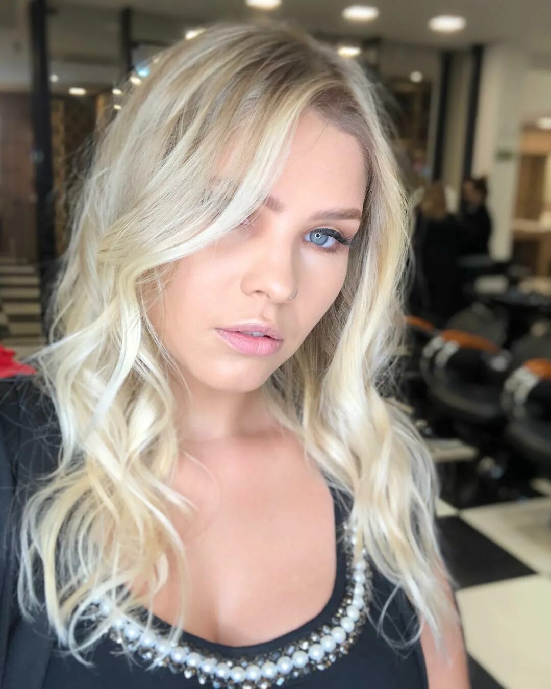 Alen de blonde. Alen de blonde