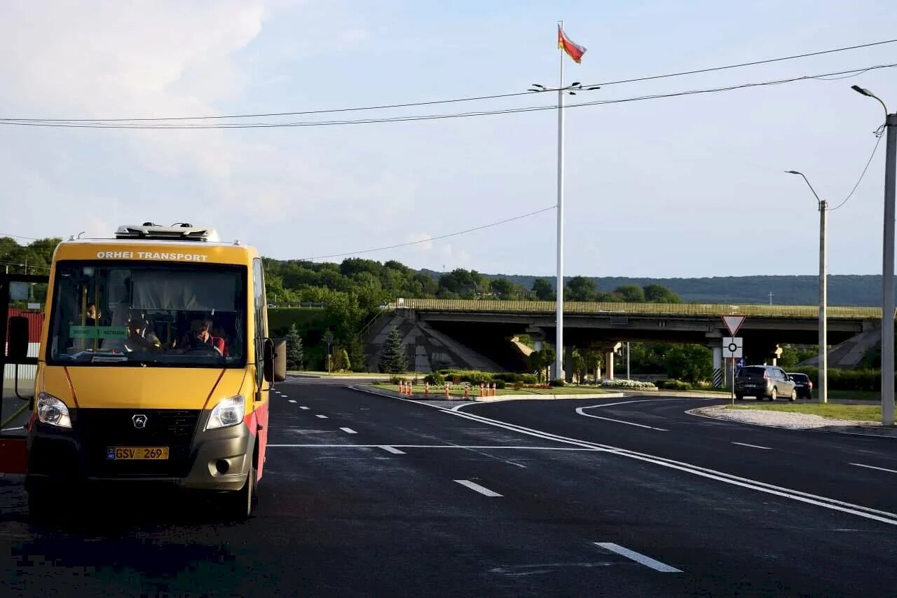 Улица 31 августа Оргееве. Автовокзал Орхей. Strada 31 August Edinet. Orhei 2022. 31 августа через