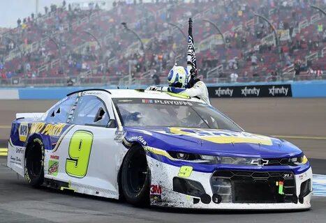 Chase Elliott Takes First NASCAR Cup Series Championship After Phoenix Win.
