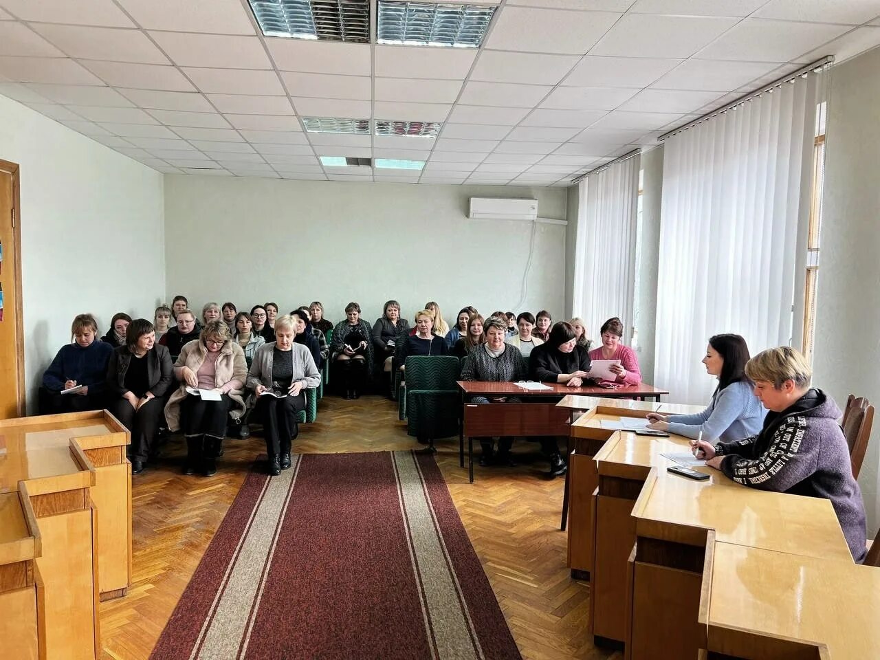 Народный совет ДНР. Арис женщины в народном собрании. Сайты донецка новости