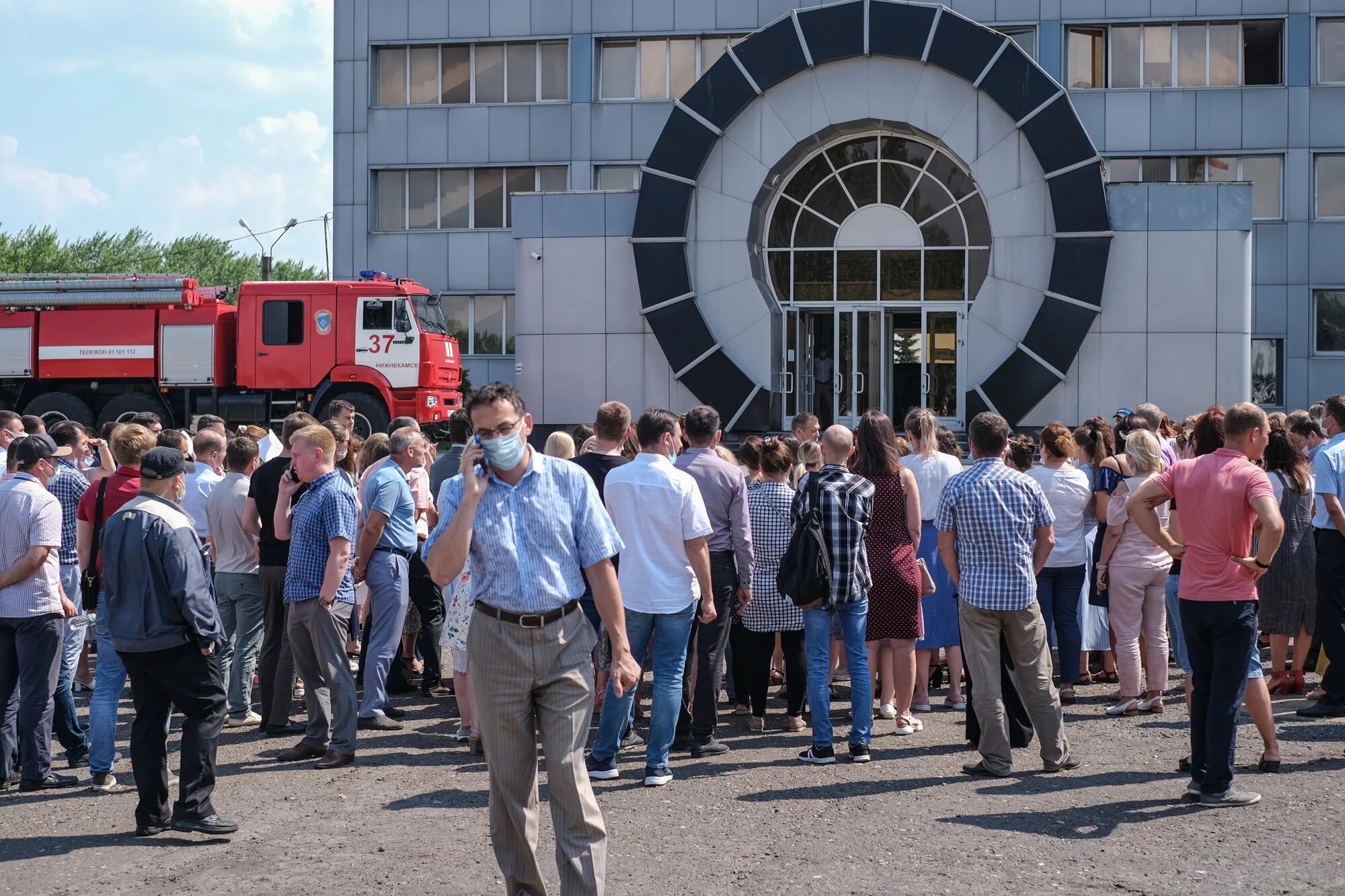 Нижнекамск татарстан новости сегодня. Промзона Нижнекамск. Спасатели Нижнекамск. Нижнекамский Гарнизон пожарной охраны. МЧС Нижнекамск промзона.