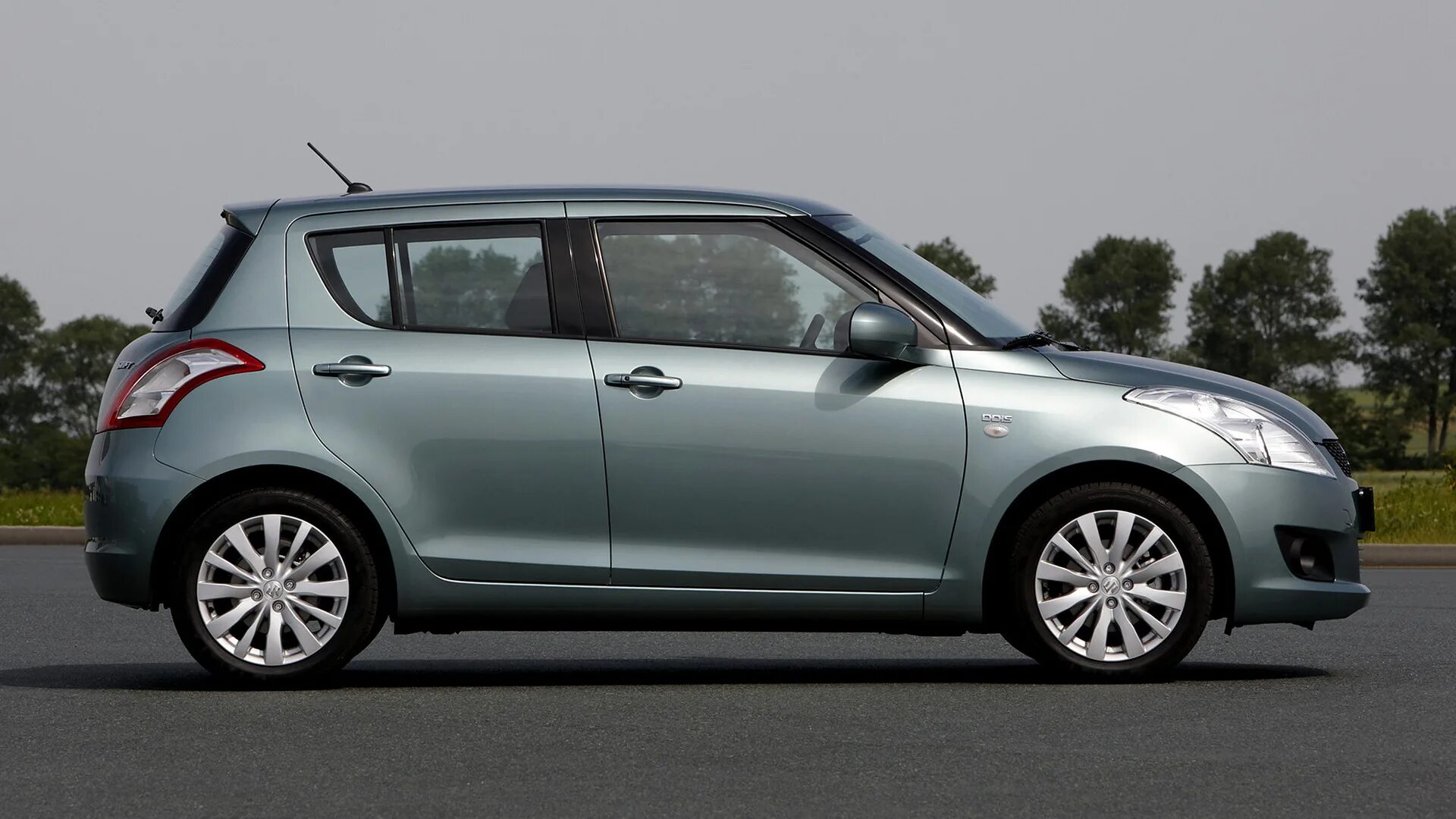First swift. Suzuki swift 2010. сузуки свифт 2010 поколение. suzuki swift 4 2010. сузуки свифт 5.