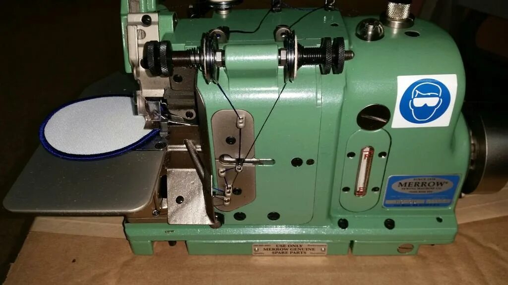 Оверлок промышленный inderle idl - 30. Оверлок для шевронов. Оверлок для обметки шеврона. Оверлок для обметки шеврона. Оверлок края нашивки.