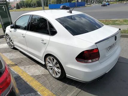 Улучшить поло седан