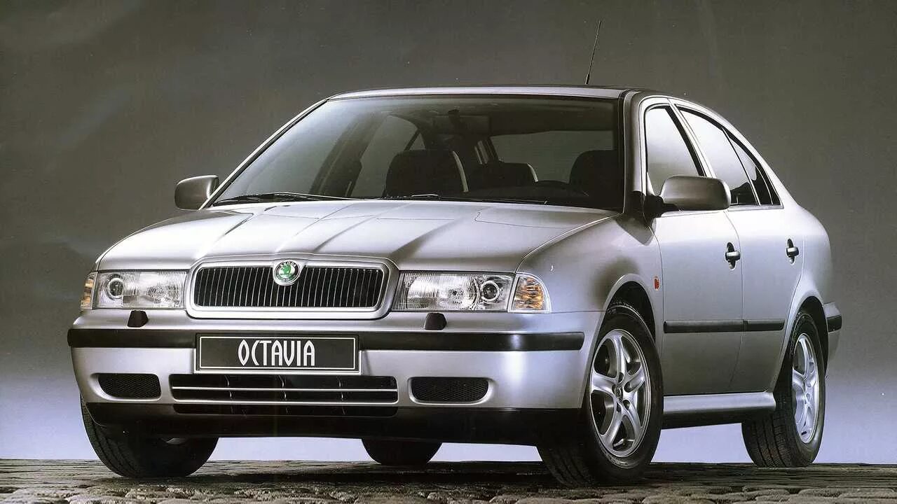 Шкода 98 года. Skoda Octavia 1996. Skoda Octavia Tour 1996-2000. Skoda Octavia 1u2. Škoda Octavia 1 поколение.