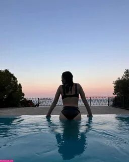 Feride Ozdinc Nude Leaks OnlyFans Photos 5 - Ibradome