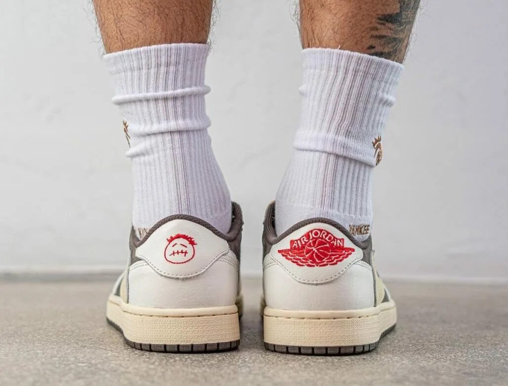 Jordan travis scott reverse mocha. Nike air jordan 1 low travis scott reverse mocha. air jordan 1 low reverse mocha. nike jordan 1 travis scott reverse mocha. travis scott x nike air jordan 1 low reverse mocha.