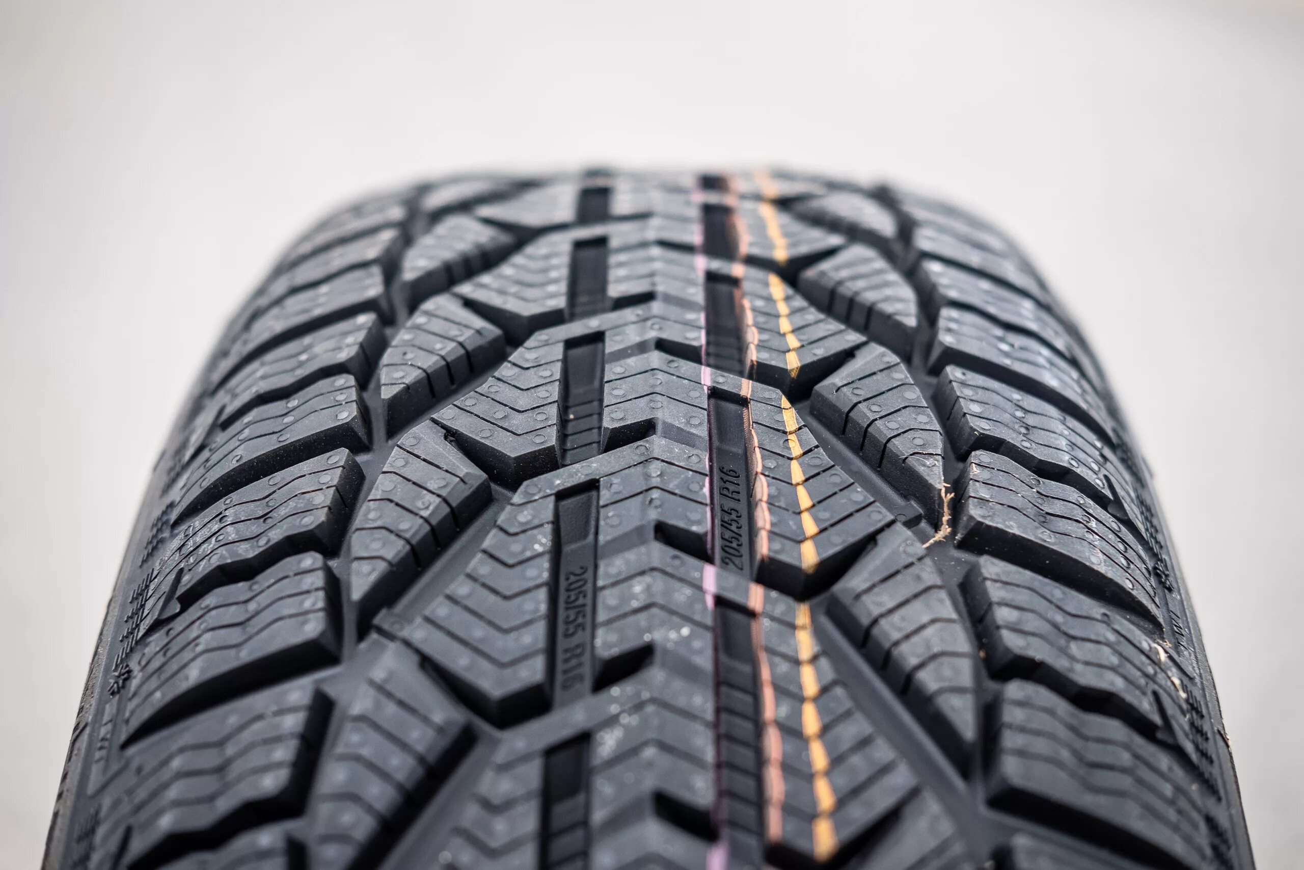 Kormoran snow 225/45 r17. 235/55r17 103v kormoran snow. Kormoran snow 225/45 r17. 215/60 r17 kormoran snow 96h. Kormoran suv stud.