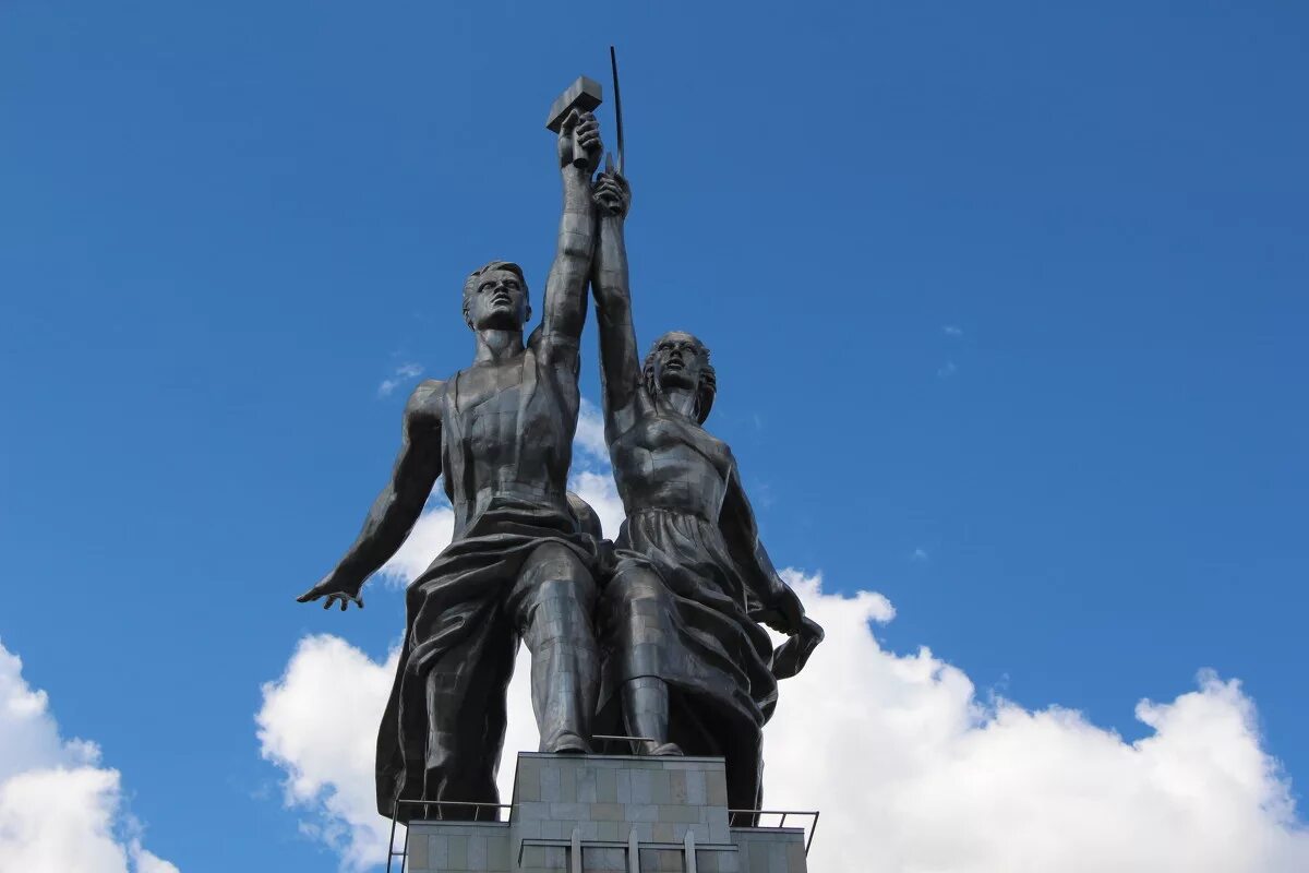 вера мухина рабочий и колхозница. скульптор мухина в. скульптор мухина в. памятник « рабочий и колхозница». памятник рабочий и колхозница мосфильм.