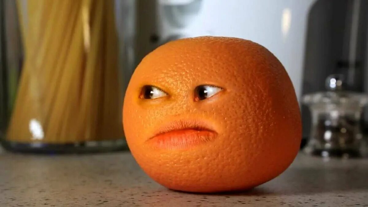 Глупое яблоко. Анноинг оранж. Надоедливый апельсин. Бесячий апельсин.