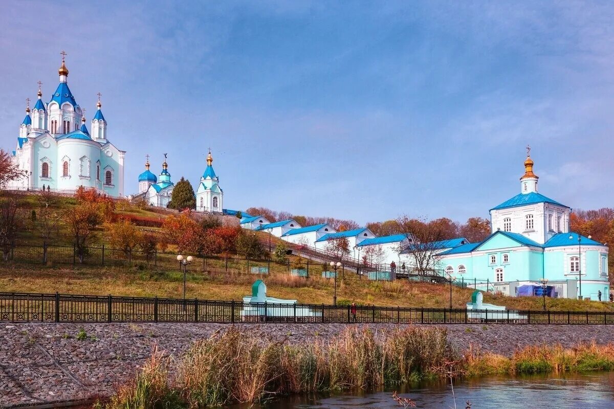 Курская область страна. Коренная пустынь Курск. Курская Коренная монастырь. Коренная пустынь монастырь. Монастырь Коренная пустынь Курская область.