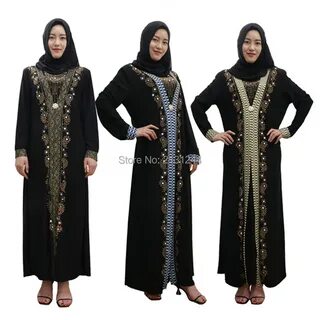 Мөлдір киімдегі жетілген әйел