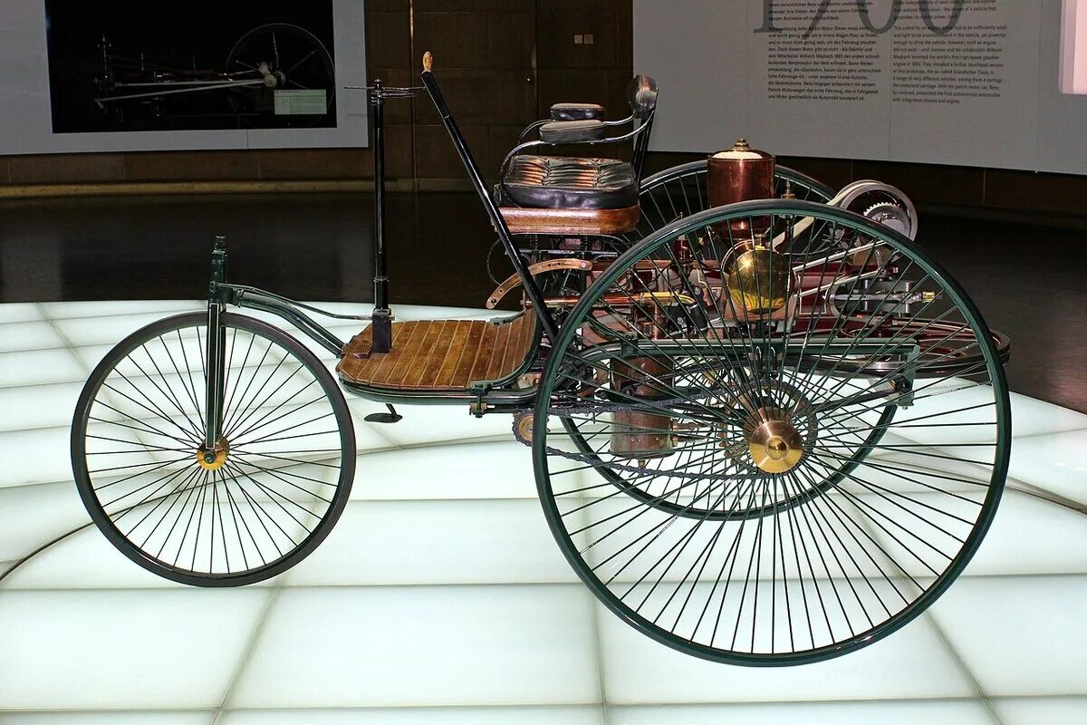 Первый автомобиль бенца. Benz Patent-Motorwagen 1886.