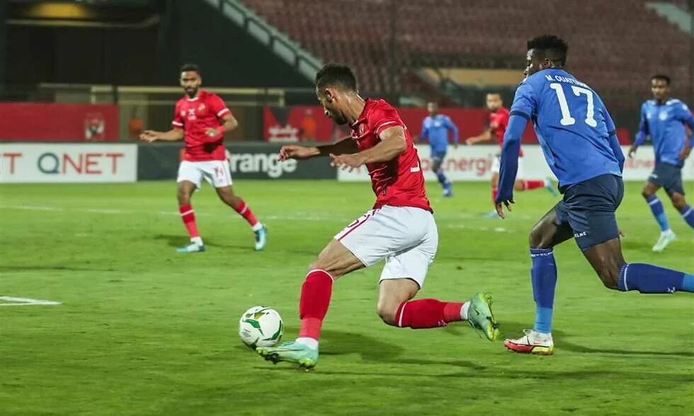 Симба аль ахли каир. Стадион Хабаб Аль Ахли. Ahly Club. Аль Ахли Каир форма черная Umbro.