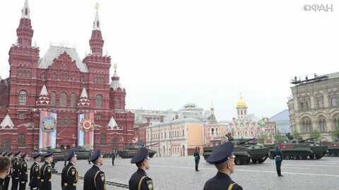Парад часы