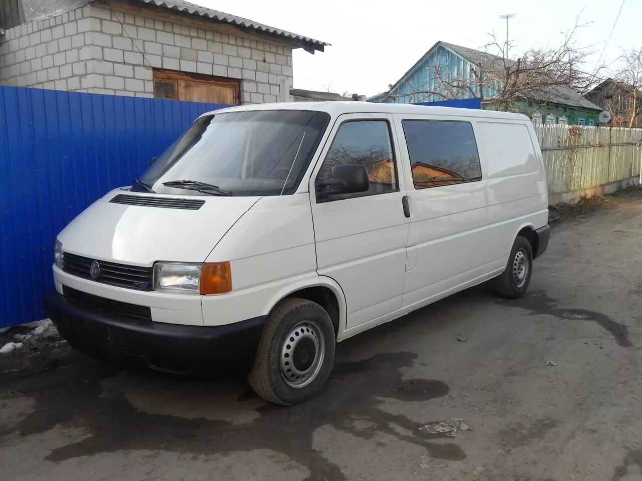 Курск авито купить фольксваген. Фольксваген Транспортер 2000г. Volkswagen t4 2000. Фольксваген Транспортер 98 год. Фольксваген Транспортер до 300000.