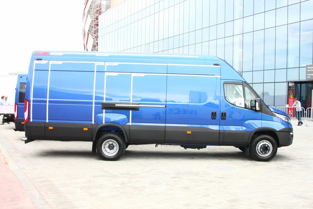 Ивеко Дейли 3 поколение. Iveco Daily 50. Iveco Daily 50c15. Ивеко Дейли 5 поколение.