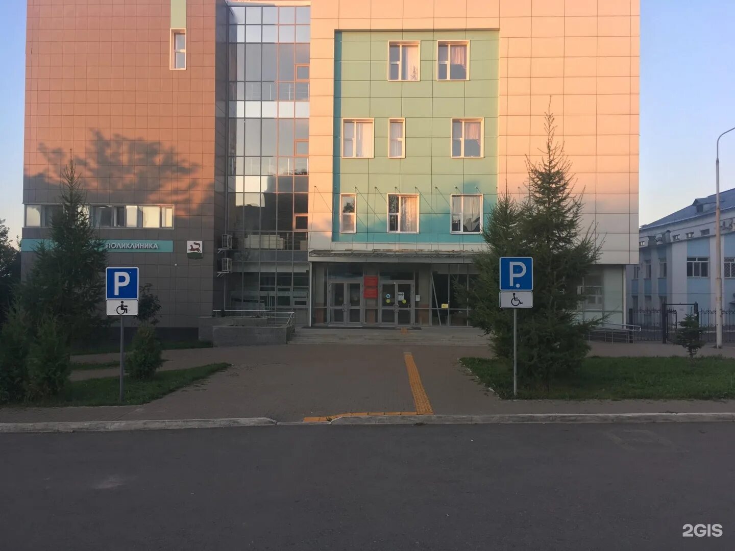 Централизованный операционный блок. Поликлиника 13 больница уфа. Городская клиническая больница 13 уфа. Регистратура 13 больницы уфа телефон. 13 больница уфа.