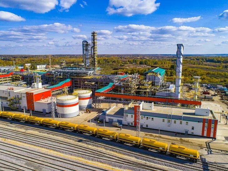 Щёкино азот тульская область. 80 тысяч тонн. 10 тысяч тонн на фото. Добыча нефти конго. Танкер алтай информация.