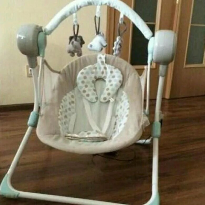 Детские качели ) ingenuity convertme 2 seat portable baby swing gray. Baby swing электрокачели. Качели bright starts ingenuity. Качели шезлонг капелла. Качели для новорожденных bright starts ingenuity.