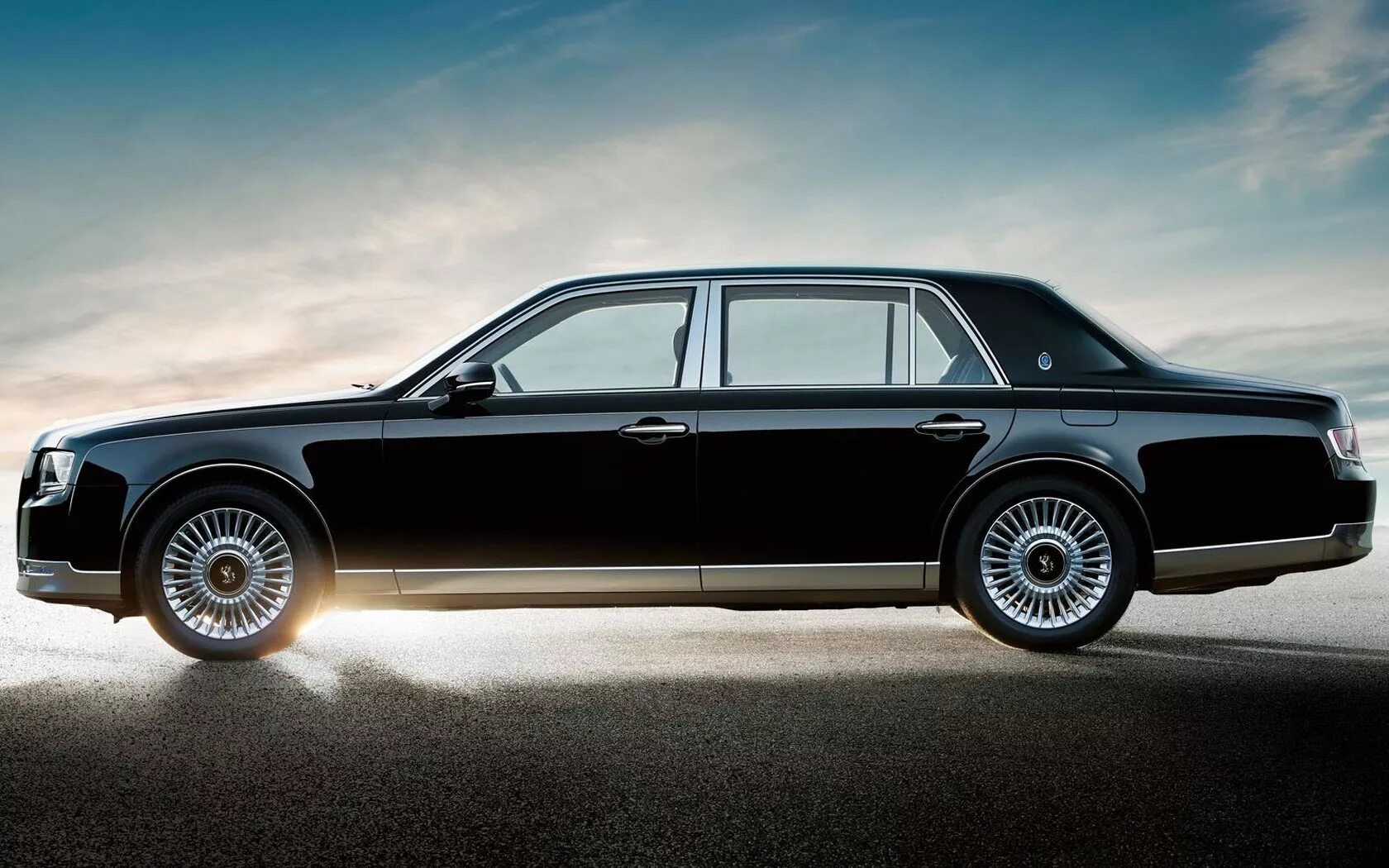 Toyota century 2023 седан. Тойота сенчури 2023. Toyota century 2024 внедорожник. Toyota century 2024. Toyota century suv 2023.