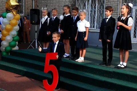 Лицей 44 директор