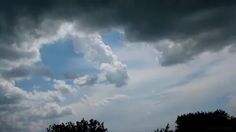 На картинке: Облака от 30-го мая.