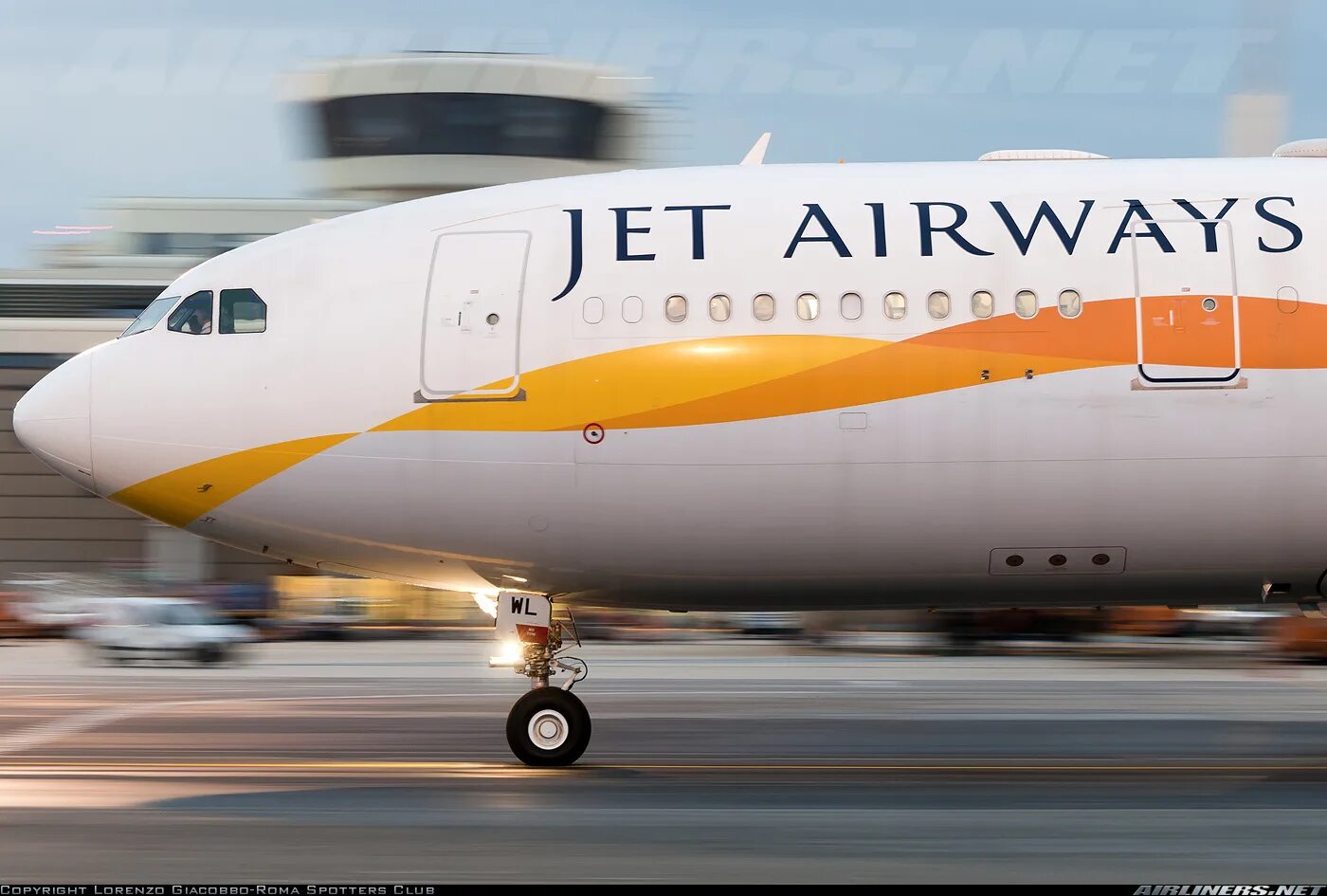 А джет авиакомпания. Блю джет. Синяя авиакомпания. Jat airways. Jet airways.