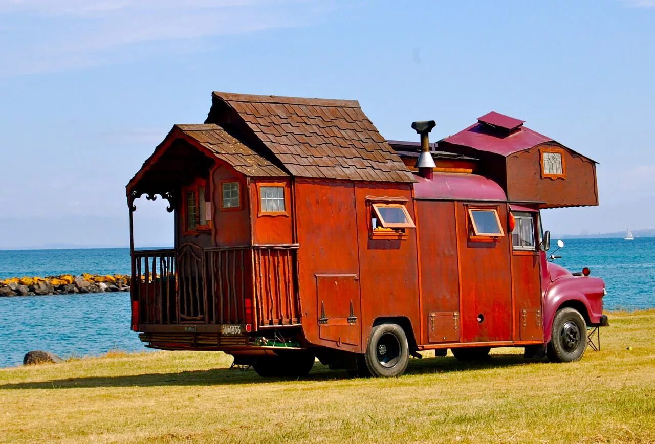 Домашний автомобиль. Автодом tiny House. Автодом трак. Автодом tiny House Truck. Машина дом.