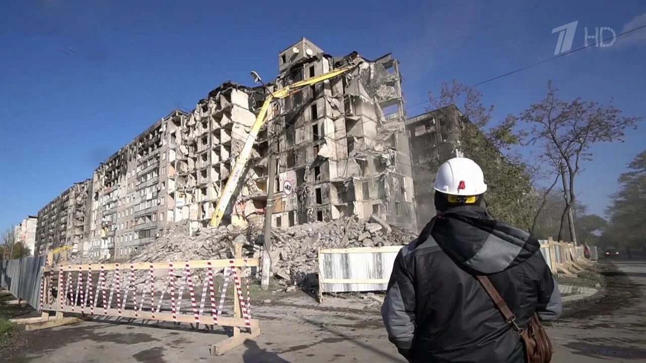 Мариуполь документальный. Мариуполь стройка 2025. город мариуполь 2025. восстановление мариуполя 2025. мариуполь сейчас стройка.