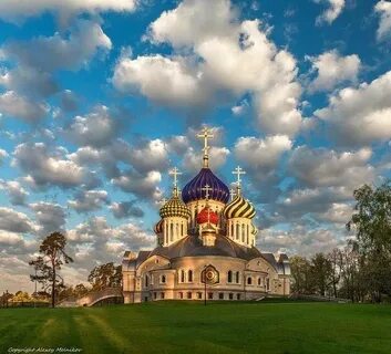 Храм летом