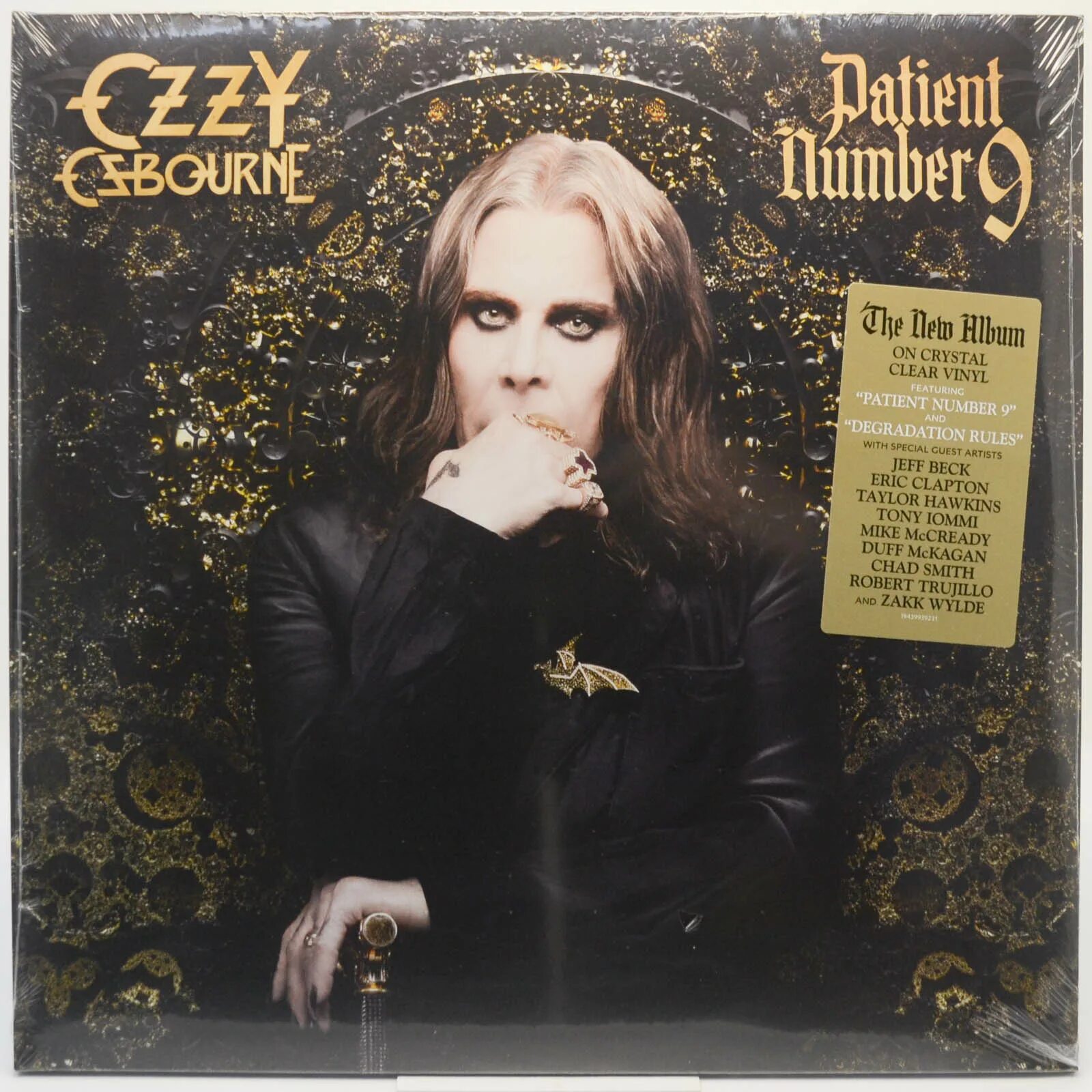 Ozzy osbourne альбомы. Альбомы оззи. Ozzy osbourne ordinary man 2020 обложка. Ozzy osbourne shot in the dark. Обложки альбомов оззи осборна.