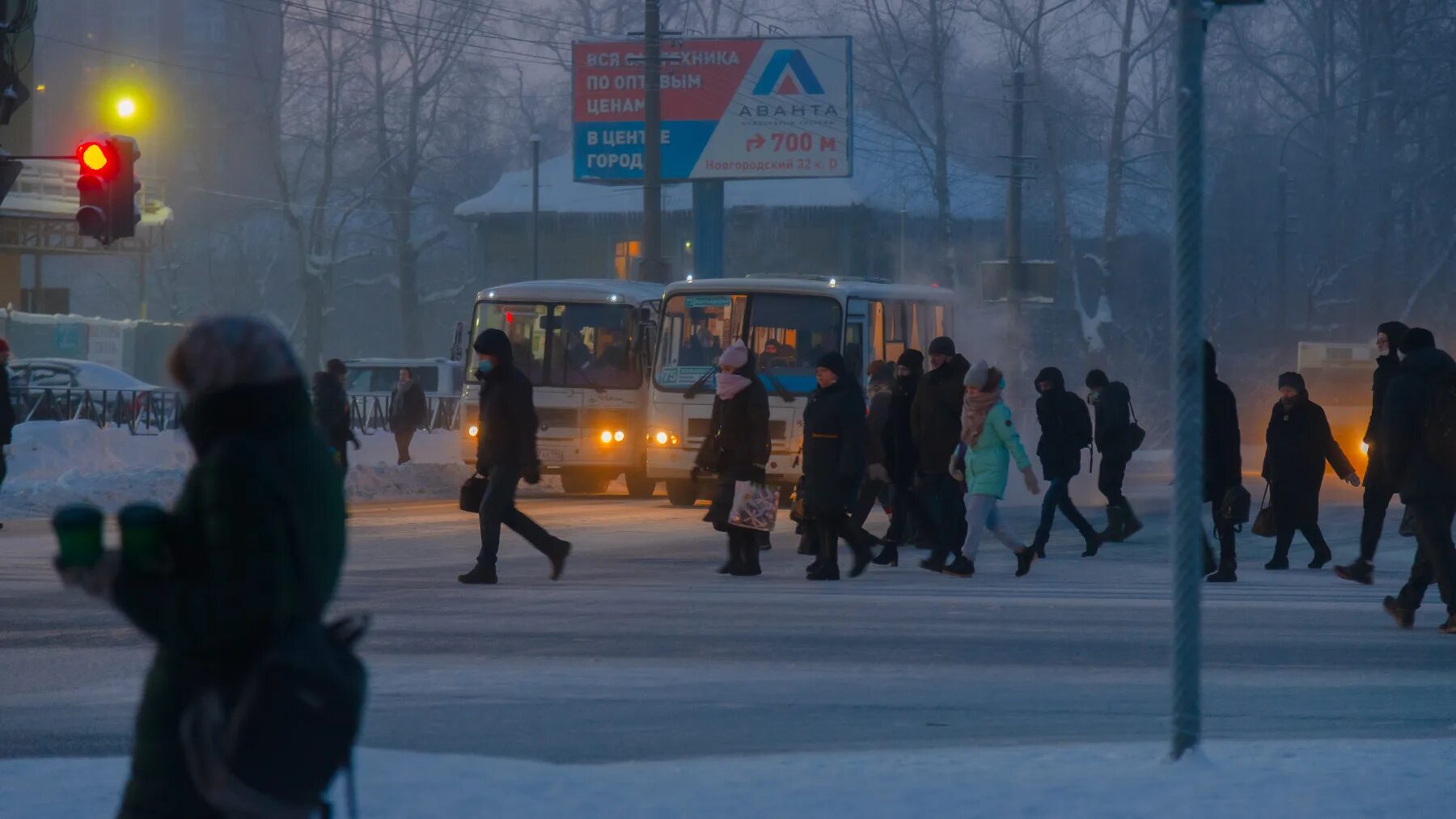 10 января 200. Архангельск в январе. Архангельск люди. Архангельск зимой в январе.