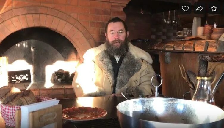 Миллиардер стерлигов. Миллиардер стерлигов