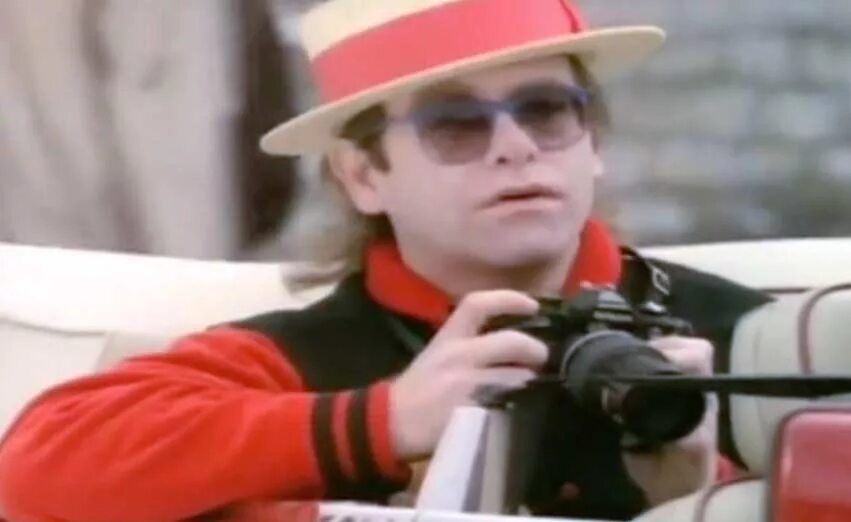 Elton john nikita. Elton John Nikita актриса. Elton John - Nikita (1985). Nikita Elton John клип.