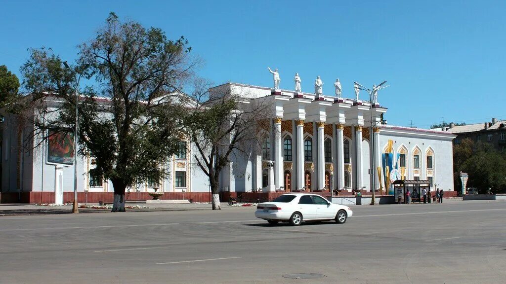 дворец культуры горняков караганда история. дворец культуры горняков караганда афиша. дворец культуры караганда. дворец горняков караганда. караганда дворец культуры.