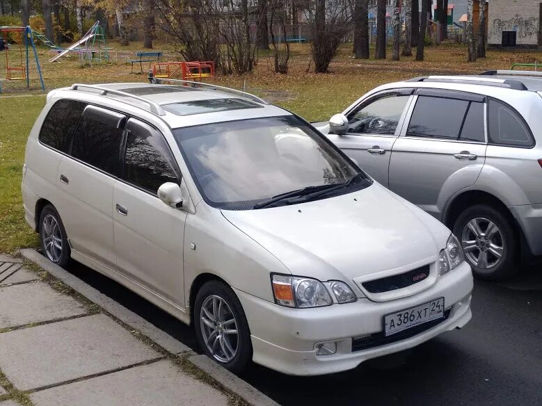 Гая автомобиль. Обвес Toyota Gaia. Тойота Гайа 3 s. Toyota ipsum Gaia. Тойота Ипсум 2 люк.